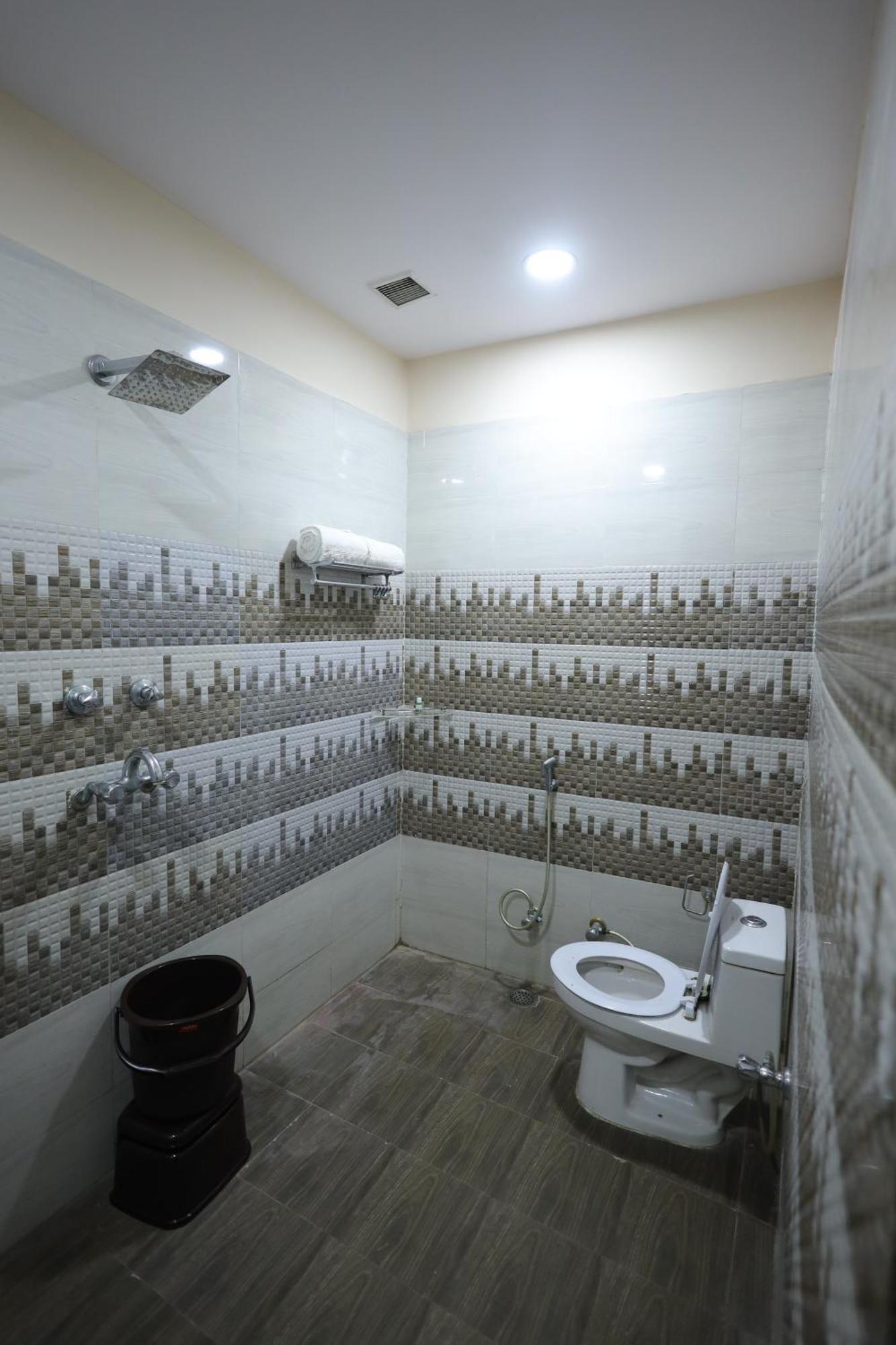 Hotel Bhagyaraj Palace A Luxury Hotel Keshavpuram Kanpur Exterior foto