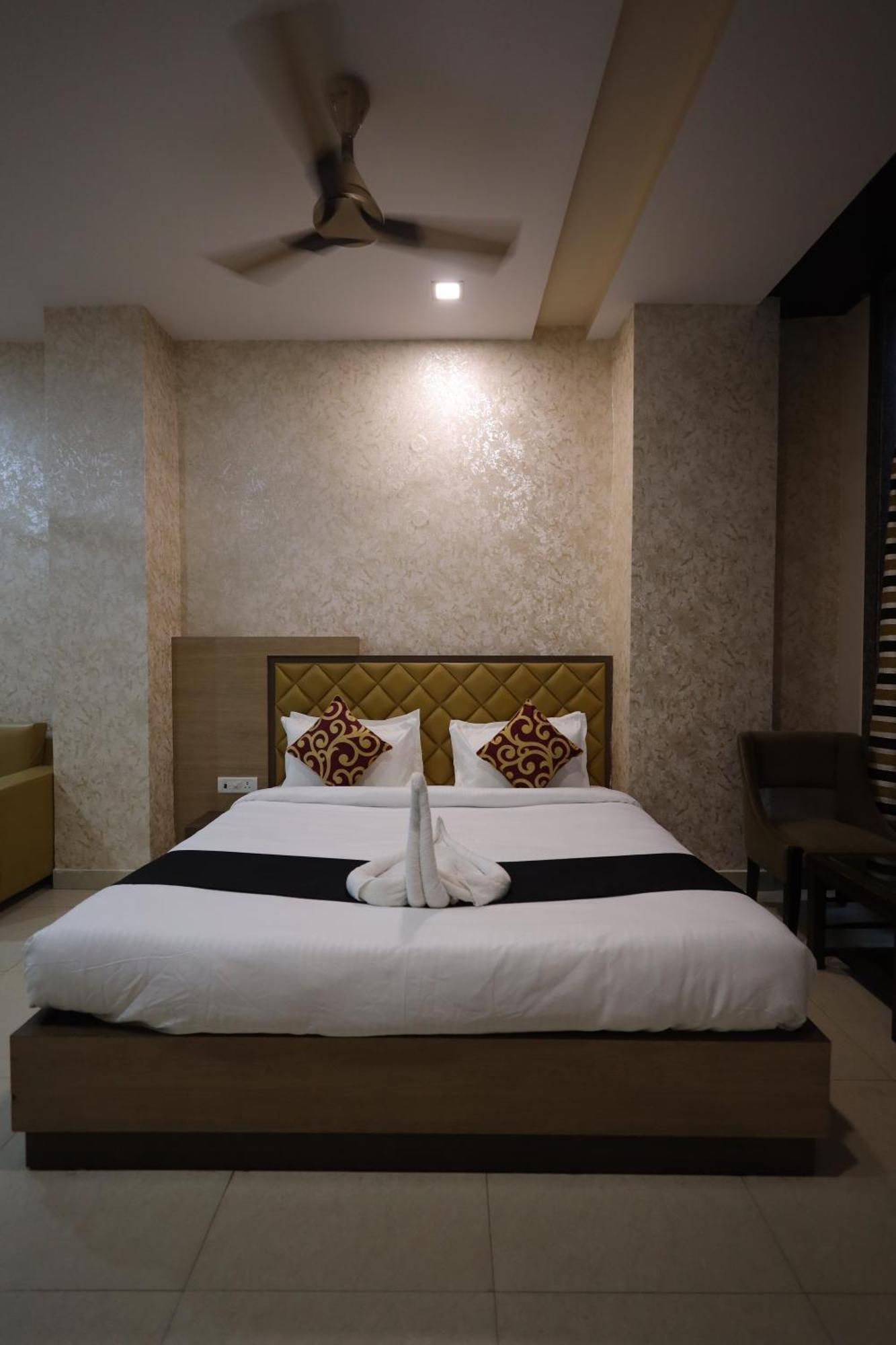 Hotel Bhagyaraj Palace A Luxury Hotel Keshavpuram Kanpur Exterior foto