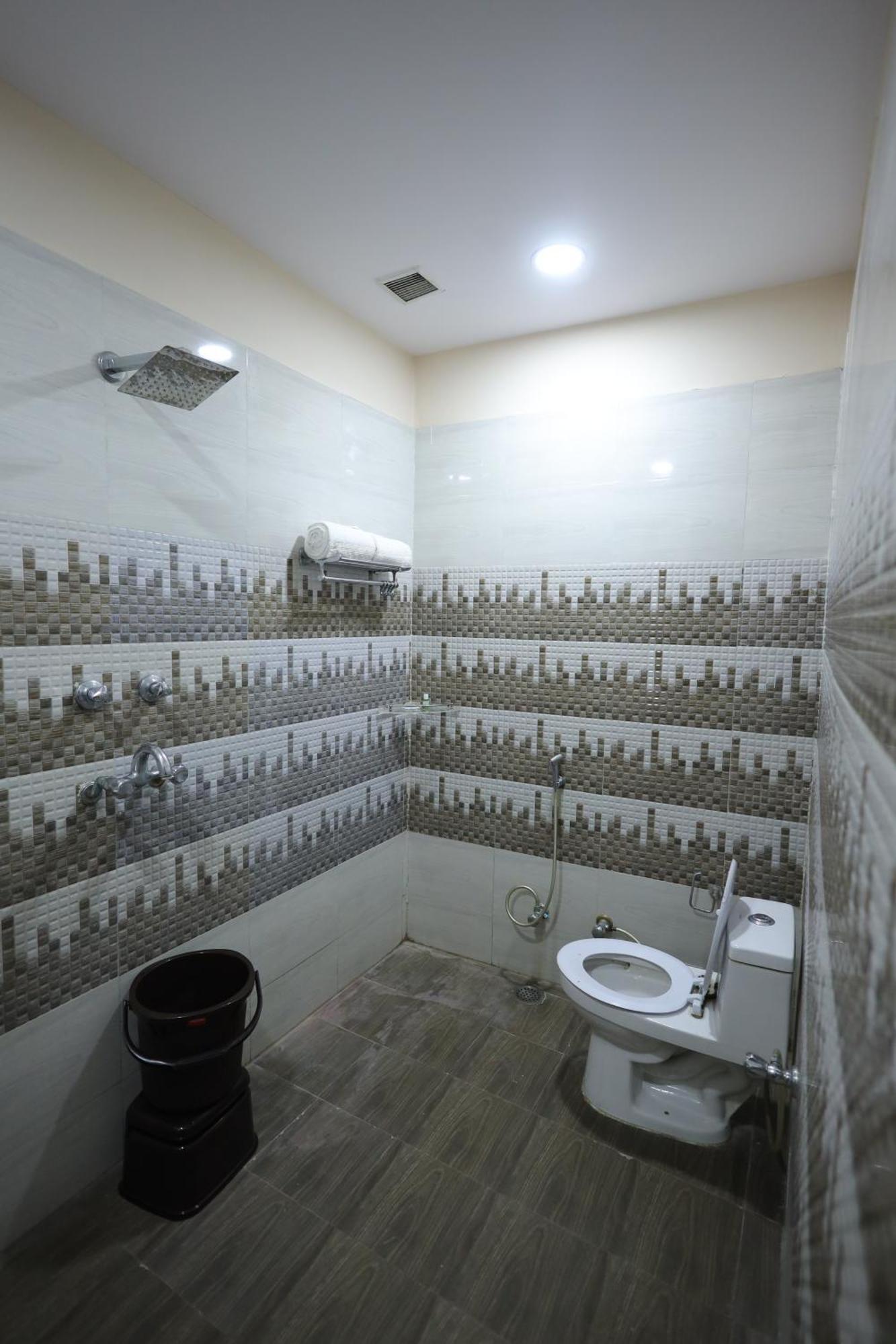 Hotel Bhagyaraj Palace A Luxury Hotel Keshavpuram Kanpur Exterior foto